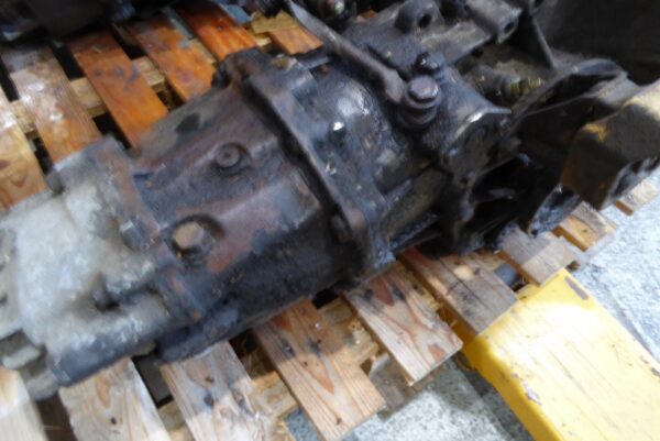Porsche  944 924 Getriebe Schaltgetriebe OK25043 – Bild 9