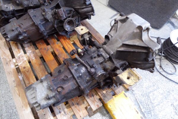 Porsche  944 924 Getriebe Schaltgetriebe OK25043 – Bild 10