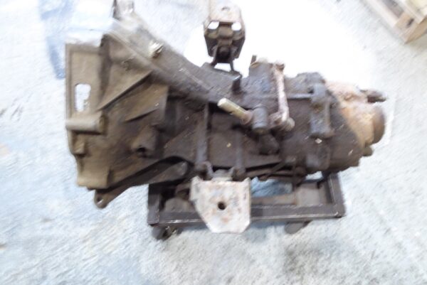 Porsche  944 924 Getriebe Schaltgetriebe YR02037 – Bild 3