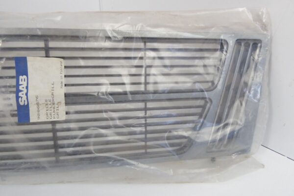 Saab 99 90 Frontgitter /Grill Front Grill Kühler Grill NEU NOS 9286576 – Bild 4