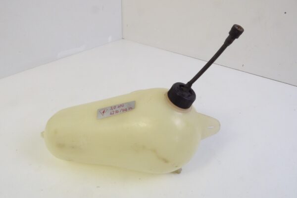Original Porsche 914 Behälter Wischwasser Scheibenwischer Tank 91462807511 – Bild 3