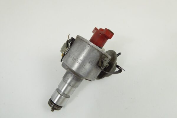 Porsche 356  912 Bosch Zündverteiler 0231115061 im Motor – Bild 3