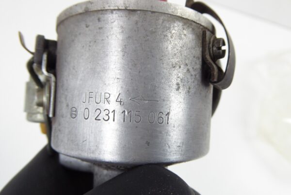 Porsche 356  912 Bosch Zündverteiler 0231115061 im Motor – Bild 7