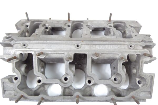 Porsche 911 964 Nockenwellengehäuse Nockenwelle 9641051111R von 1989
