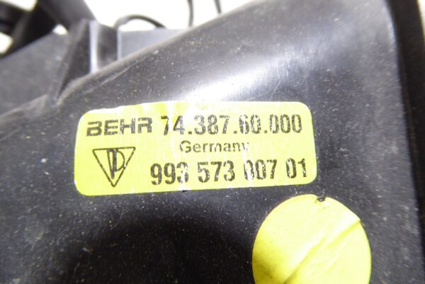 Porsche 911  993 Heizungskasten Klimakasten gebraucht 99357300701 BEHR – Bild 4