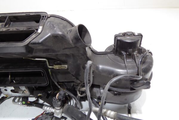 Porsche 911  993 Heizungskasten Klimakasten gebraucht 99357300701 BEHR – Bild 7