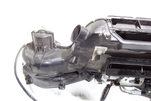 Porsche 911  993 Heizungskasten Klimakasten gebraucht 99357300701 BEHR – Bild 8