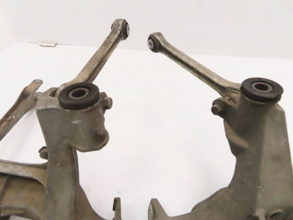 Porsche 911 996 Querträger Hinterachse hinten links Achsträger 99633115500 – Bild 7