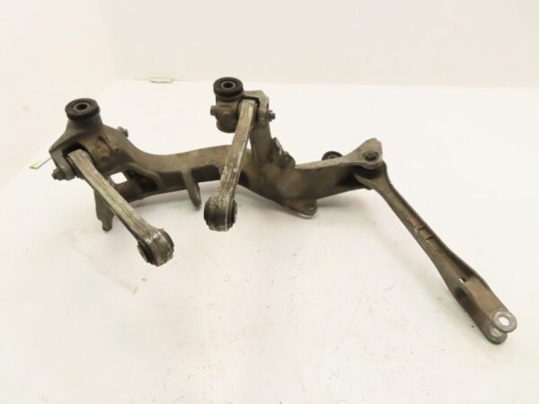 Porsche 911 996 Querträger Hinterachse hinten links Achsträger 99633115500