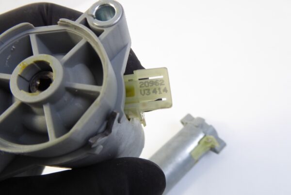 Porsche 911 997 991     Sitz  Motor Bosch 0130002628 – Bild 10