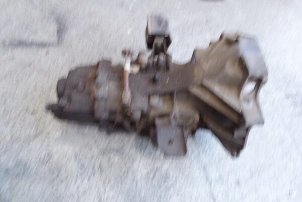 Porsche 924 Getriebe Schaltgetriebe YR12036 – Bild 4