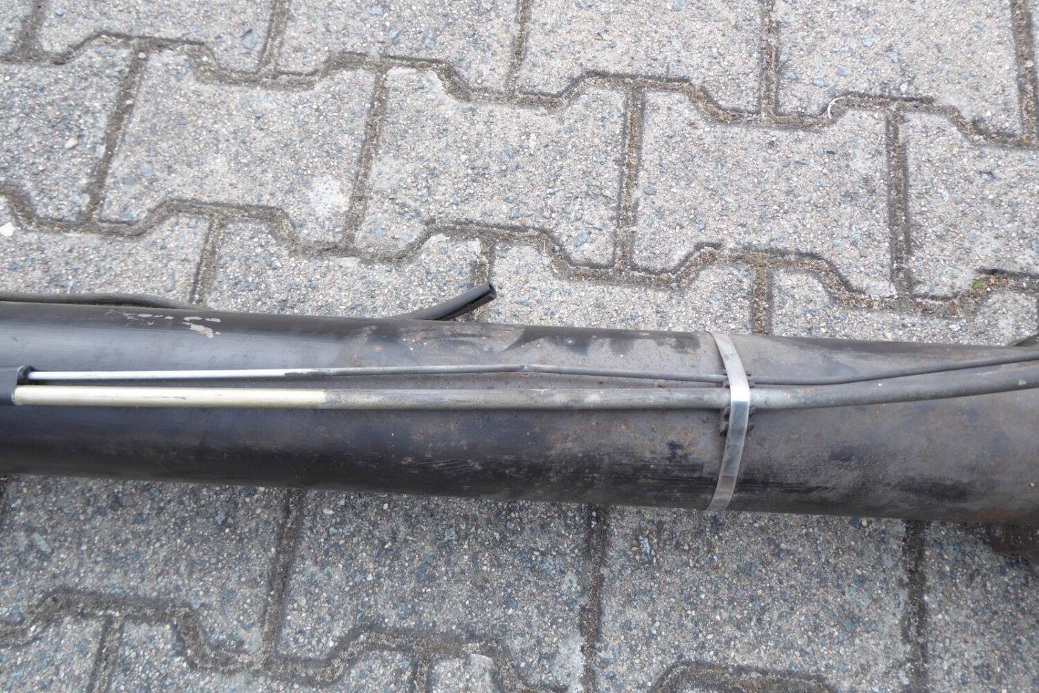 Porsche 928 Transaxle Zentralrohr 9281164020R – Bild 4