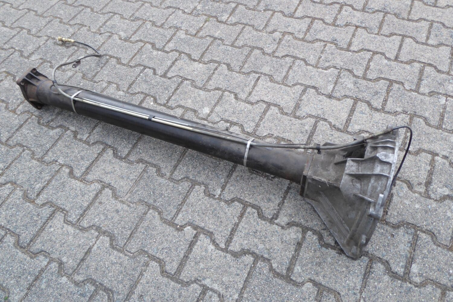 Porsche 928 Transaxle Zentralrohr 9281164020R