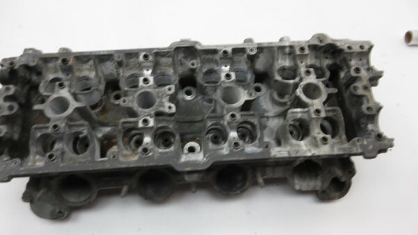 Porsche 928 Zylinderkopf 9281044132R am Motor – Bild 10