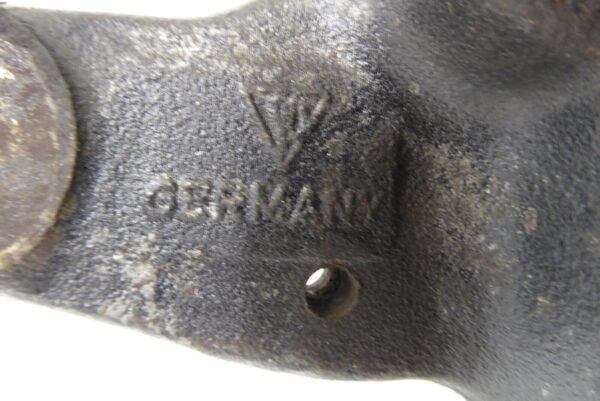 Porsche 944 924s linker Achsschenkel 477407311 – Bild 4